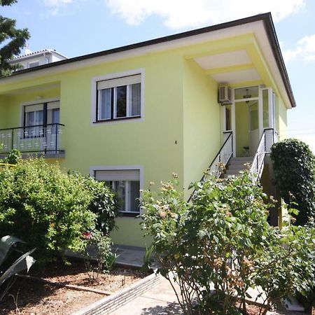 Two Bedroom Apartment, Nice Neighborhood, Free Parking, Wifi Пула Екстер'єр фото