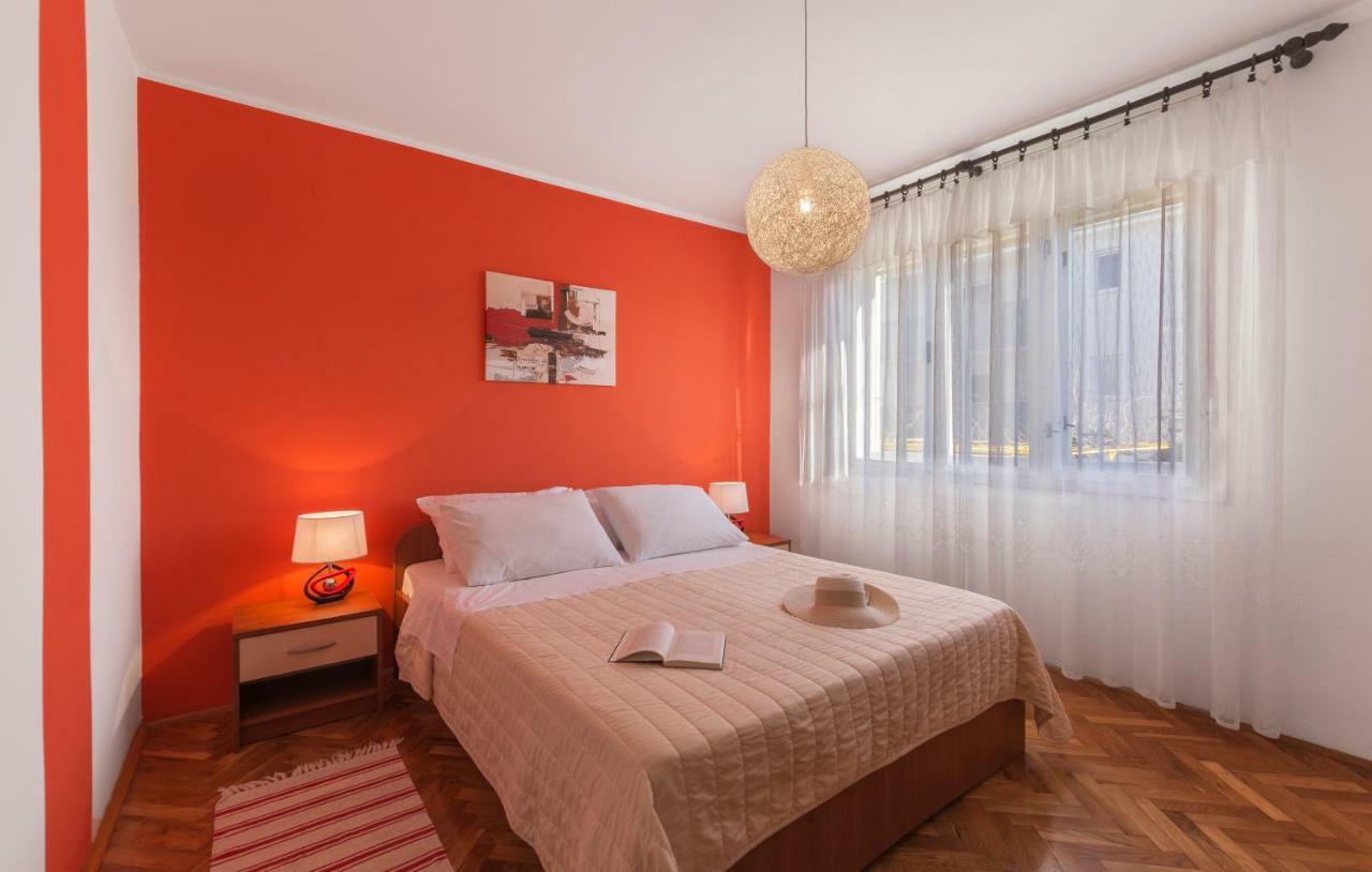 Two Bedroom Apartment, Nice Neighborhood, Free Parking, Wifi Пула Екстер'єр фото
